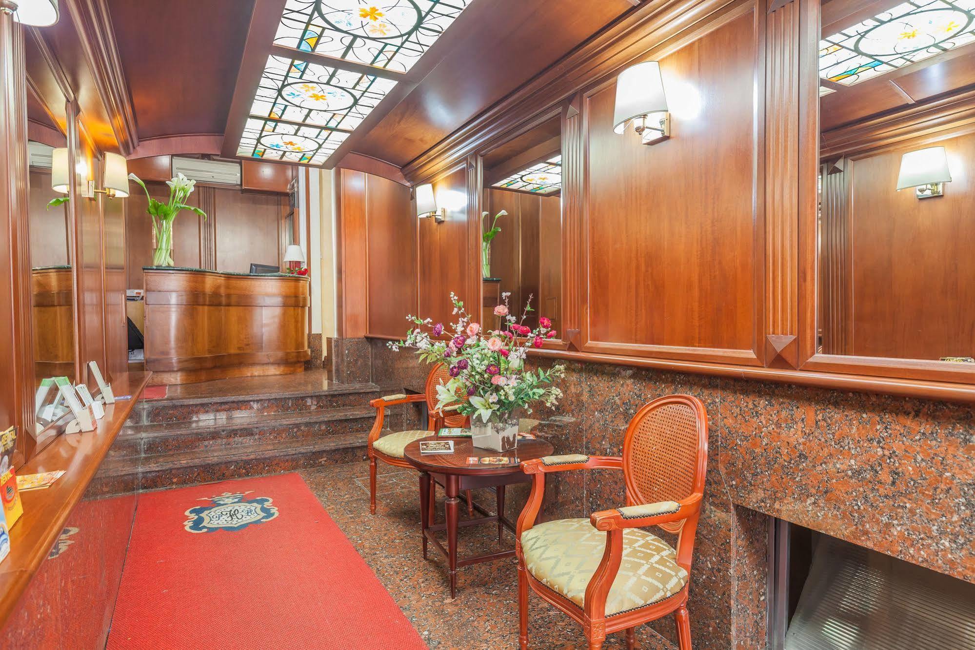 Galles Hotel 3*